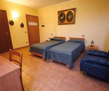 Albergo Corte Antica Villafranca di Verona Eksteriør billede
